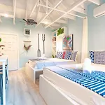 Butterfly Cottage At Viking Hill - Love Beach